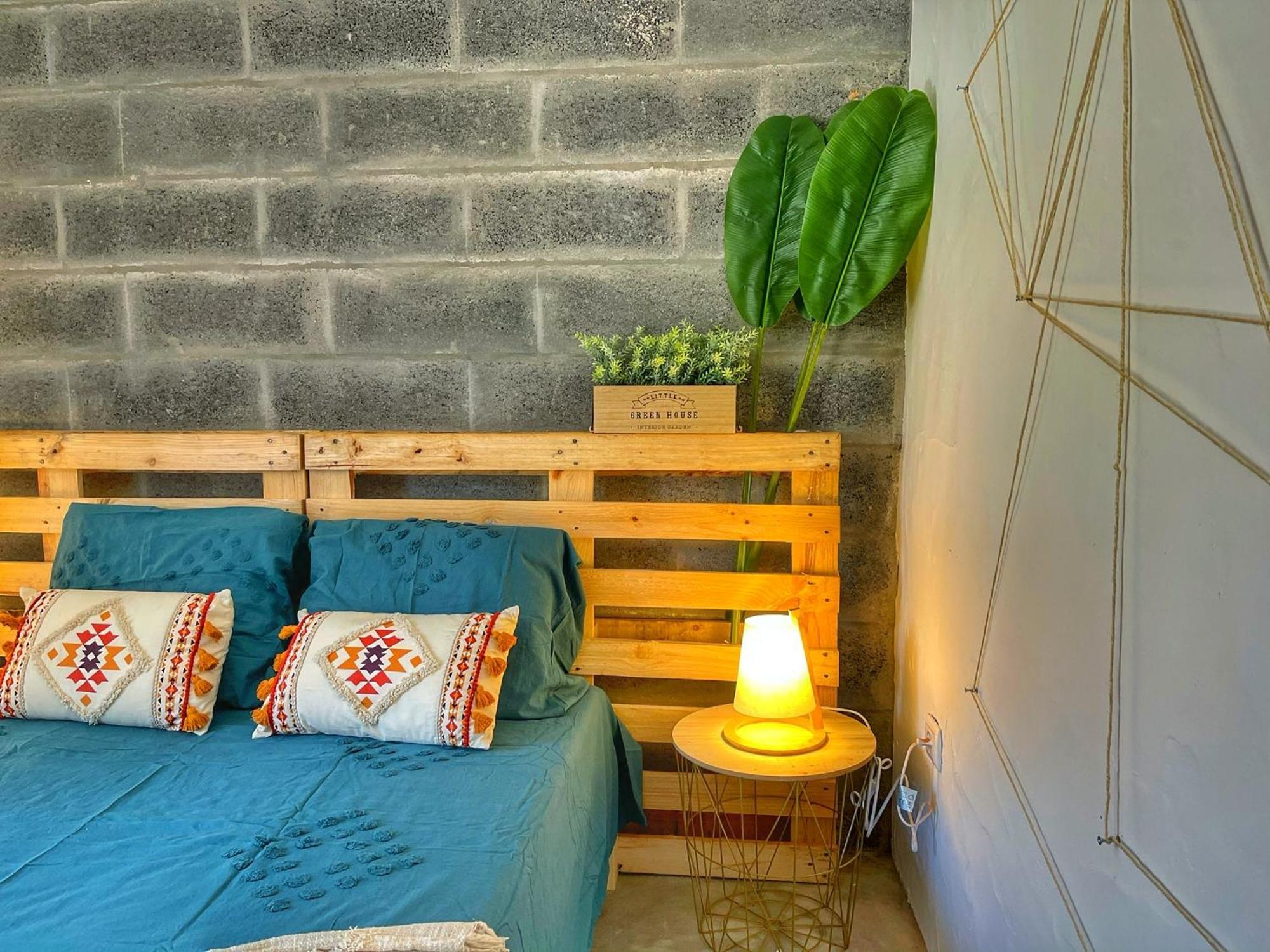 Casa Rico Frade Garden Otel São Pedro do Corval Oda fotoğraf